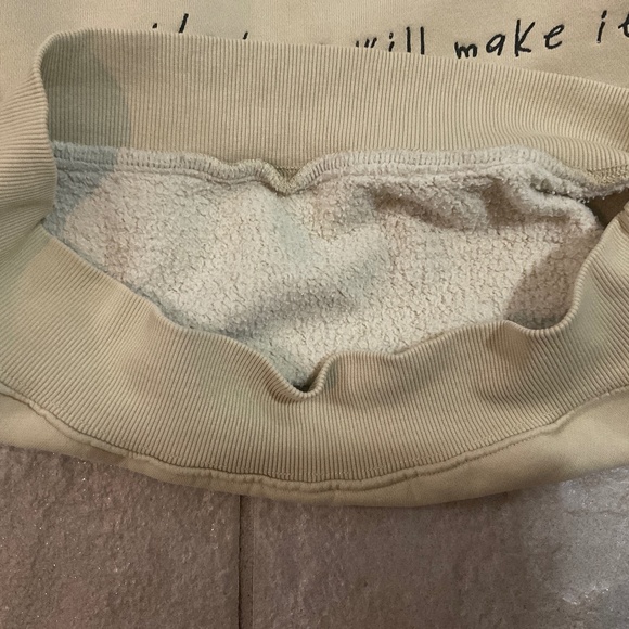 Forever 21, Girls size small, lightweight sweatshirt - Picture 5 of 5